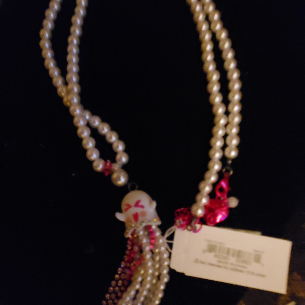 Betsey Johnson Faux Pearl Ghost Necklace. NWTs